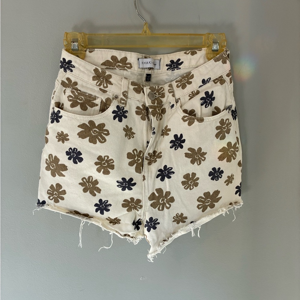 Kaii High Waist Floral Shorts - Cream and Black